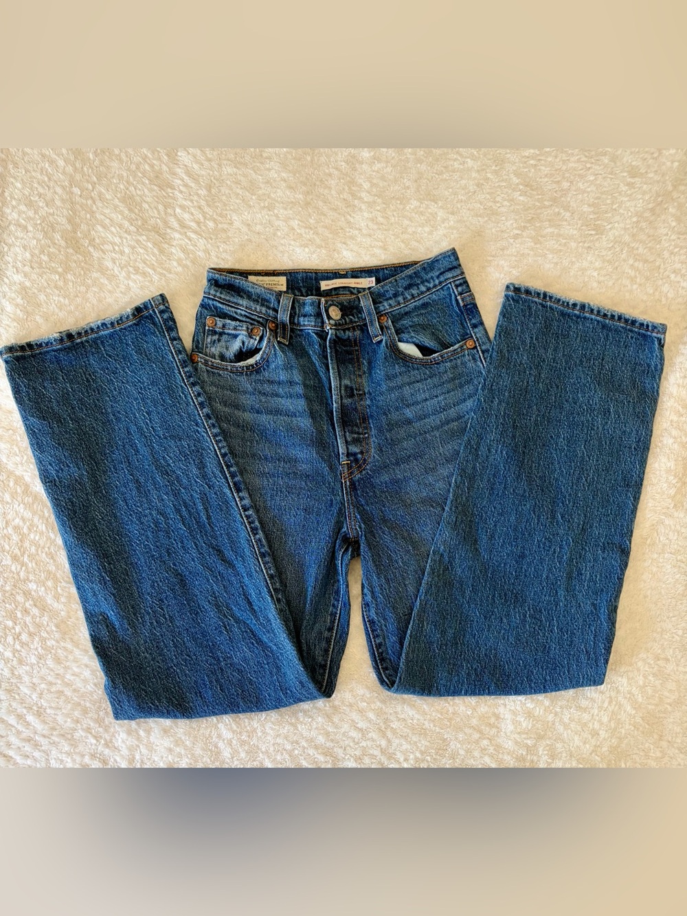 Levi's with the big E Women's Classic Indigo Straight Leg Jeans